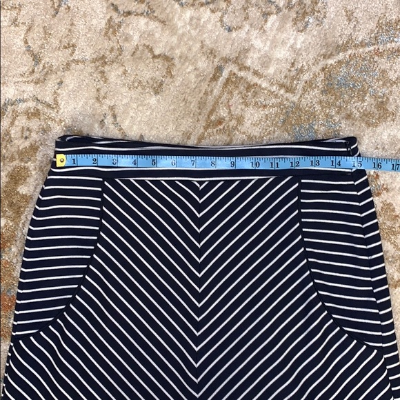 Sandro Dark Navy and White skirt - Size 8 - Picture 3 of 7